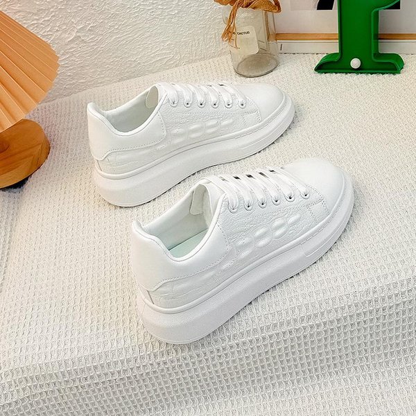 Nuevos Zapatos Blancos PequeñOs De Primavera Para Mujer A Menudo Venden VersióN Coreana Suela Gruesa Casual Cuero De Cocodrilo Zapatos De Estudiante Combinan Con Todo 40 White-image