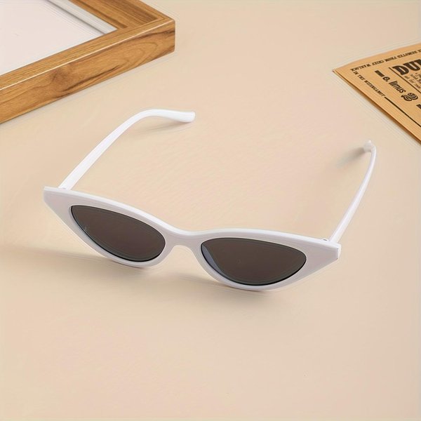 MałE Damskie Okulary PrzeciwsłOneczne Kocie Oko Urocze Cienkie Okulary Kocie Oko Retro Vintage WąSkie Okulary Kocie Oko Black-image
