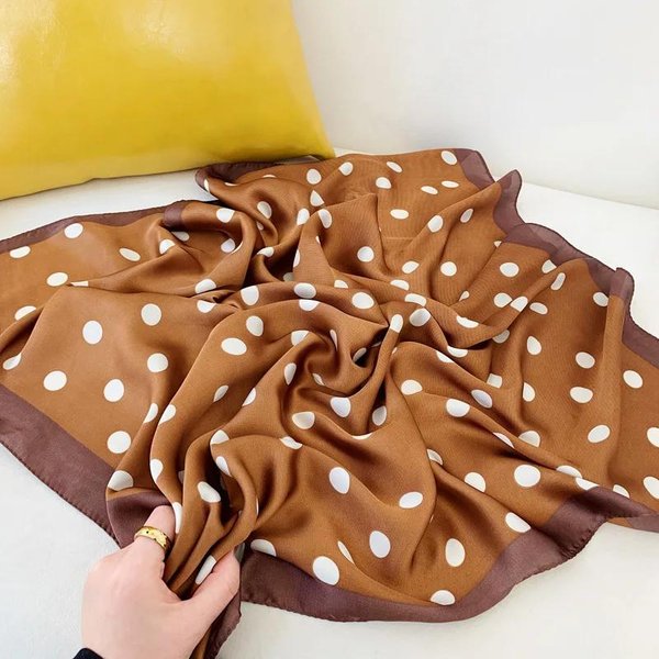 PañUelo De Moda 70*70Cm Estampado De Lunares SatéN De Seda Bufanda Para El Cuello Para Mujer Chalecitos PequeñOs PañUelos Para El Pelo PañUelos Para Bolsos Femeninos Para Damas 70X70Cm-image