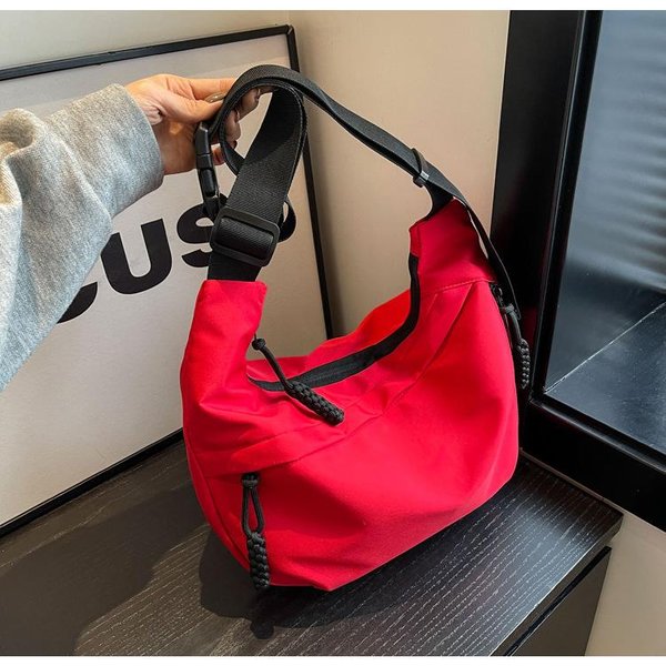 Bolso Cruzado De Hombro Grande De Moda Para Viajes Diarios Para Mujer Nuevo Bolso Tote Casual Y VersáTil VersióN Coreana De Bolso De Axila-image