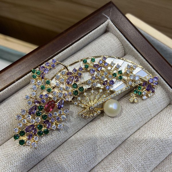 Abanico Elegante Vintage De Gama Alta Para Mujeres NiñAs Insignias Broche De Perla Cristal JoyeríA Regalo Gray-image