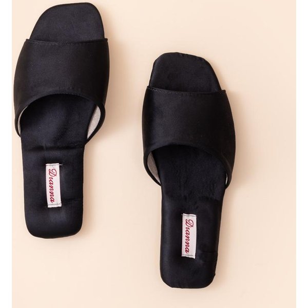 Nowe Luksusowe Satynowe Klapki Damskie Eleganckie PłAskie Kapcie Z Odkrytymi Palcami MięKkie Damskie Buty Domowe WewnęTrzne Na Wesele Imprezę Codzienne Kapcie 38-39 Czarny-image