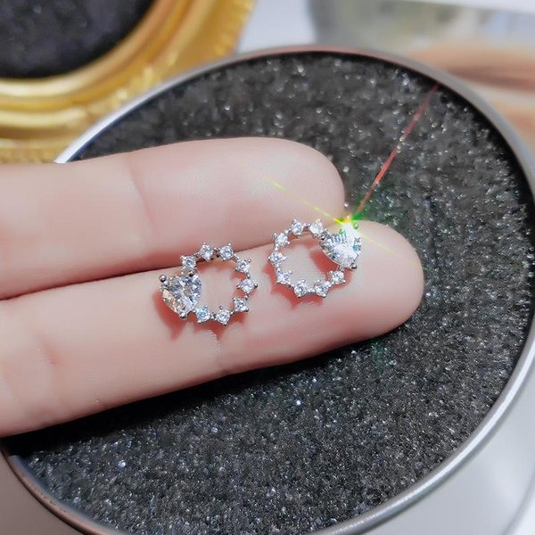 Pendientes Irregulares Nuevos De Moda Pendientes De Alta Gama Para Mujer Plata De Ley Pendientes PequeñOs De Temperamento Fresco-image