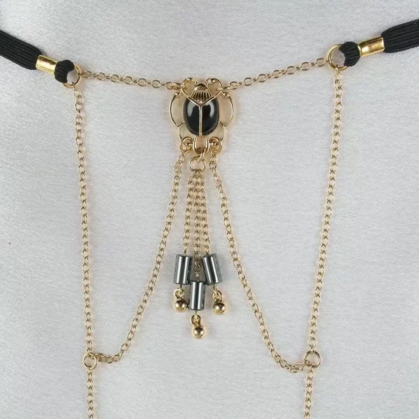 Sylvie Monthulé | G-String en Erotisch Sieraad | Sacred Scarab 1 Maat 48