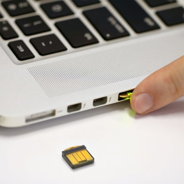Yubico YubiKey 5 Nano - USB-Sicherheitsschlüssel
