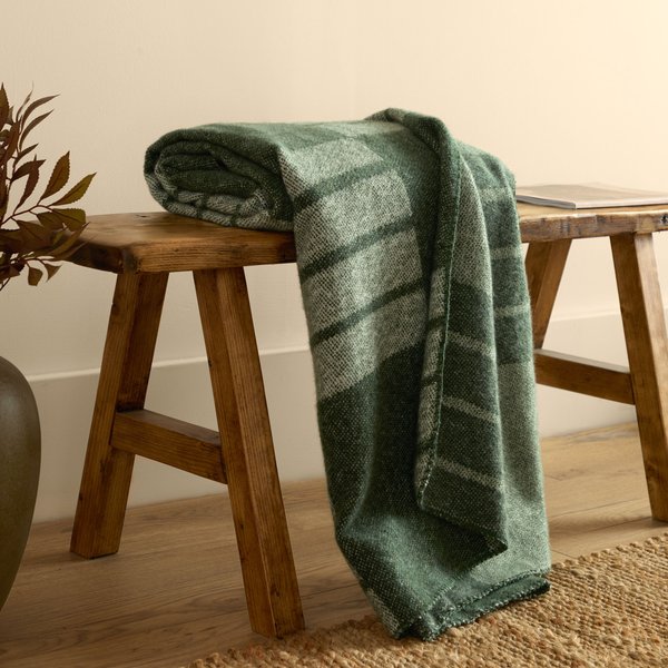 Yard Harlech Woven Reversible Throw Moss, Green