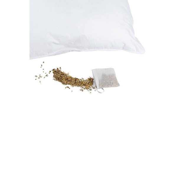 Homescapes Set of Two Dried Camomile Filled Pouches for Camomile Pillow in White