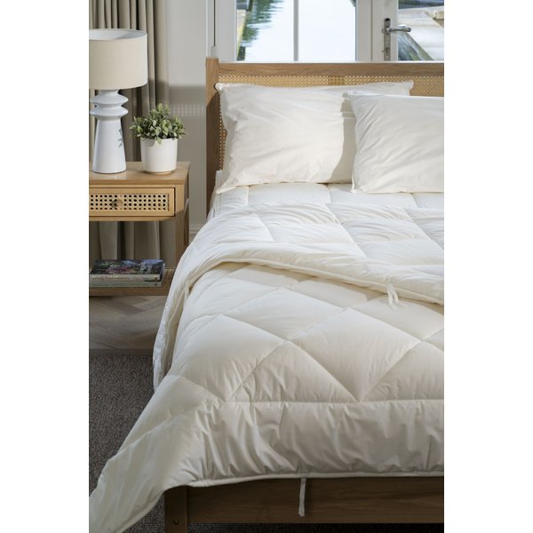 Soak&Sleep Summer Warmth New Zealand Wool Duvet in White | Size: King