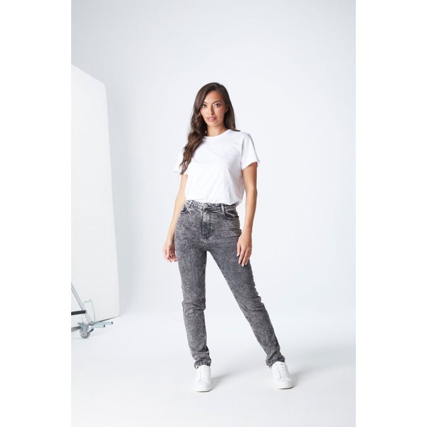 Urban Bliss Women's Acid Wash Black Mom Jean in Grey | Size: 10