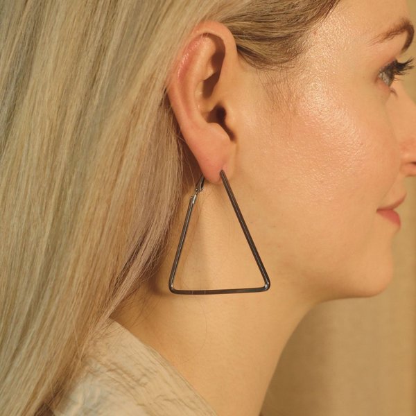 The Colourful Aura Women's Large Triangle Summer Beach Dainty Hoop Earring in Black