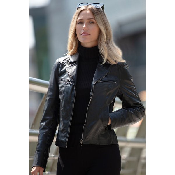 30% off coats, jackets, dresses, knitwear and more