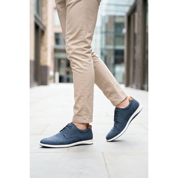 Thomas Blunt Men's Lace Up Casual Shoe in Navy | Size: 8