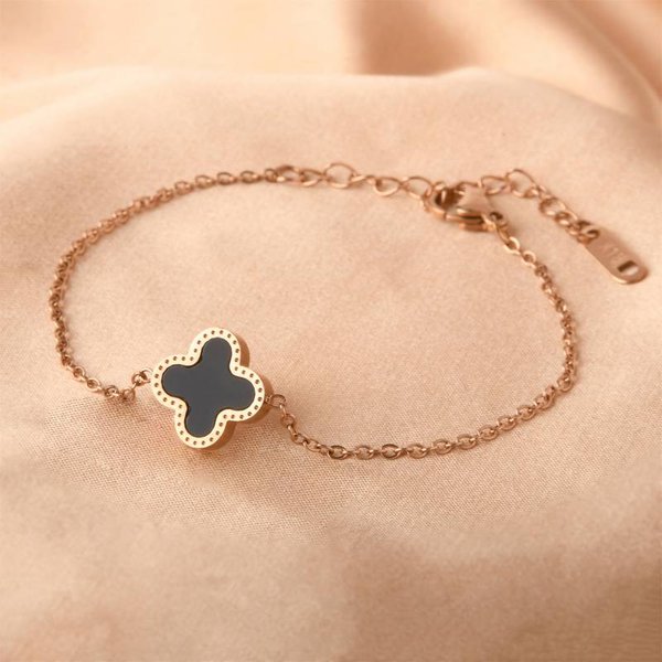 Jet Bloom Four Leaf Clover | Ball Edge Chain Bracelet