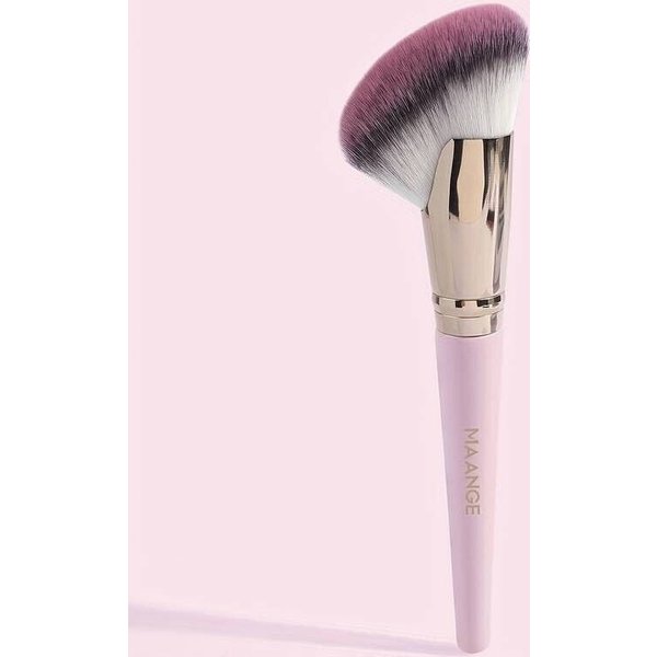 Maange Angled Synthetic Makeup Brush for Blush or Bronzer
