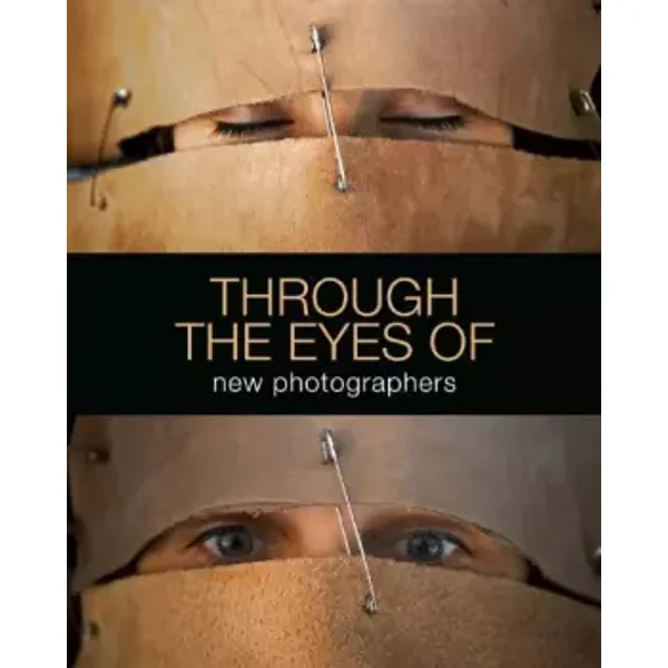Through the eyes of new photographers - Artnow International Corporation