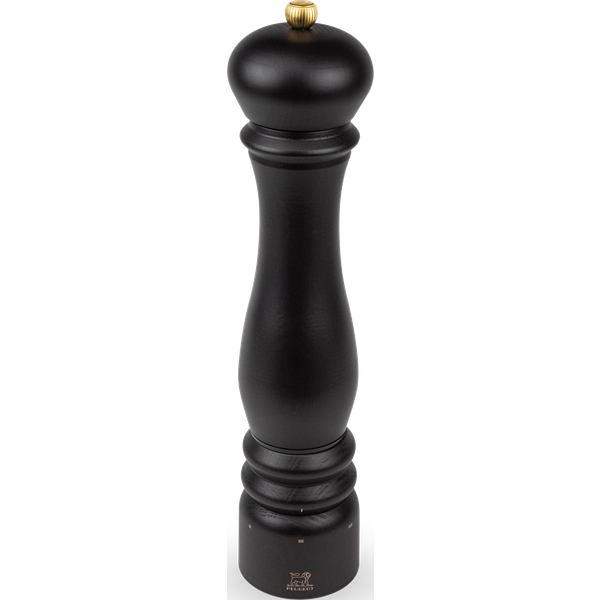 The Paris pepper mill can easily be recognised by its sleek, curved body and the electric version makes it not only smooth to touch but also super smooth to operate. Cool, calm and collected, the Paris wooden electric pepper mill comes with a high-performance latest generation rechargeable electric