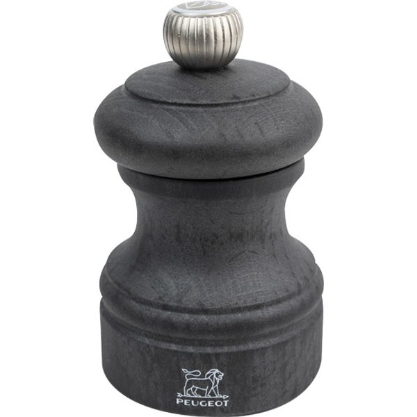 Ever since it was created back in 1874, the Bistro model has never ceased to amaze us. This 8 cm compact manual mill is an icon in the Peugeot collection. Manufactured in France, it is now available in an ultra-contemporary version with an anthracite grey finish featuring slightly metallic reflections. Bistro