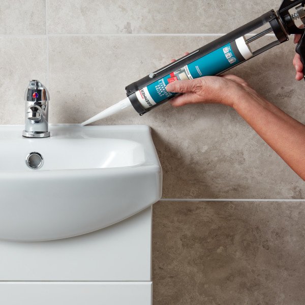 Sellador baños secado rápido 280 ml blanco brenner