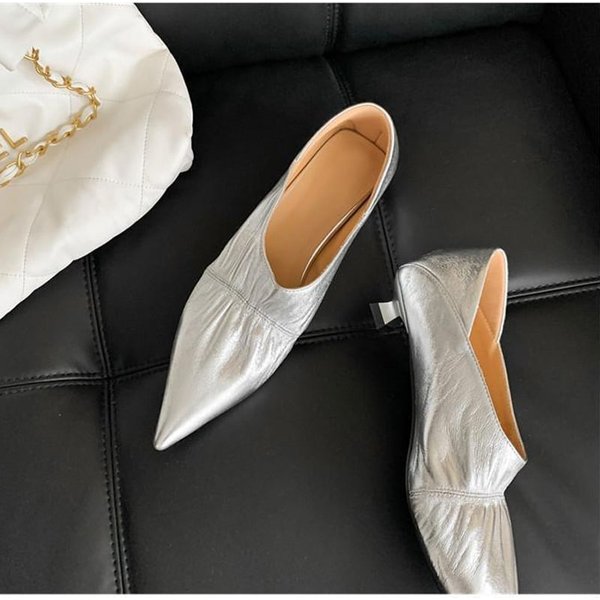 CHIKO Shandria Pointy Toe Kitten Heels Pumps Shoes