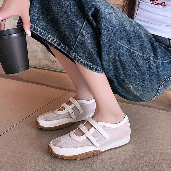 CHIKO Castañeda Round Toe Flatforms Fashion Sneakers