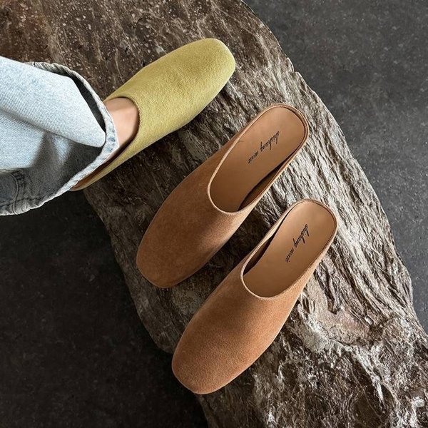 CHIKO Eleni Round Toe Wedge Clogs/Mules Shoes
