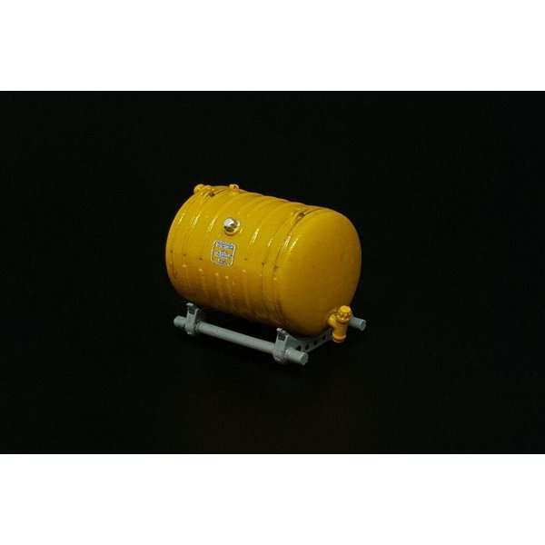 Mi-24D internal additional fuel tank