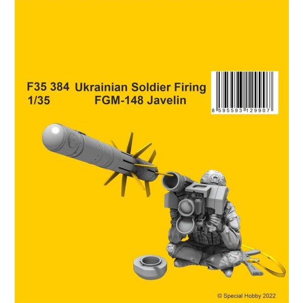 Ukrainian Soldier Firing FGM-148 Javelin