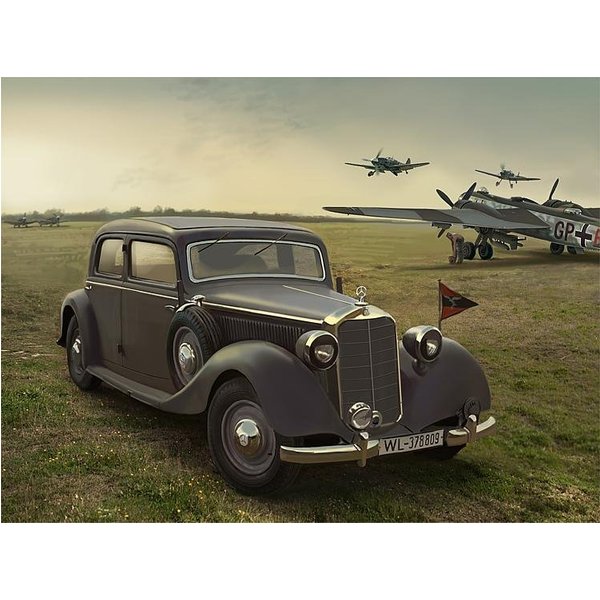 Typ 320 (W142) Saloon, WWII Staff car