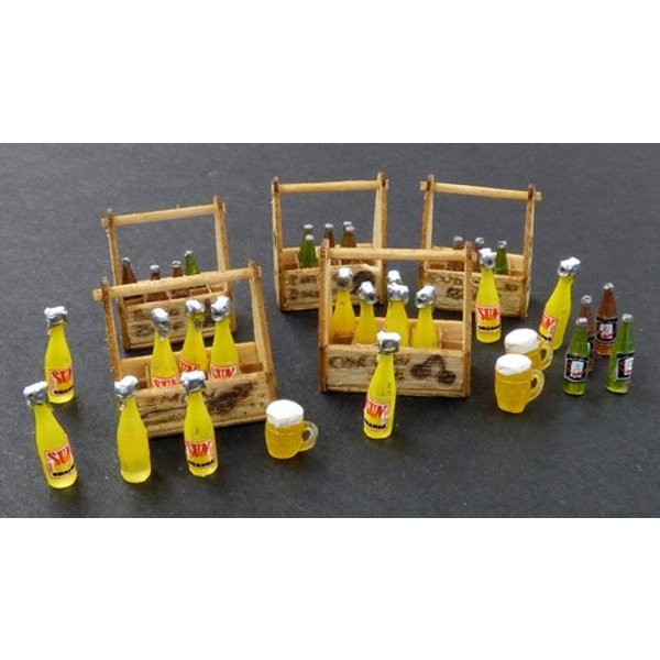 Berry and lemonade crates /Beeren- und Limonadenkisten