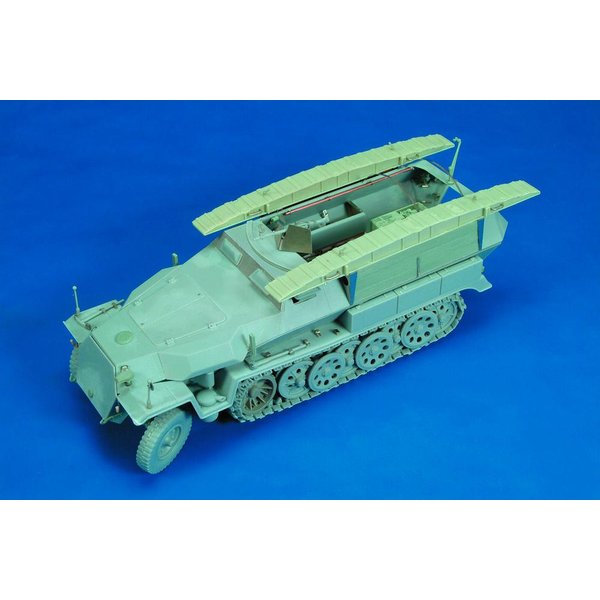 Sd.Kfz. 251/7 Ausf. C part 1 (for Dragon kit)