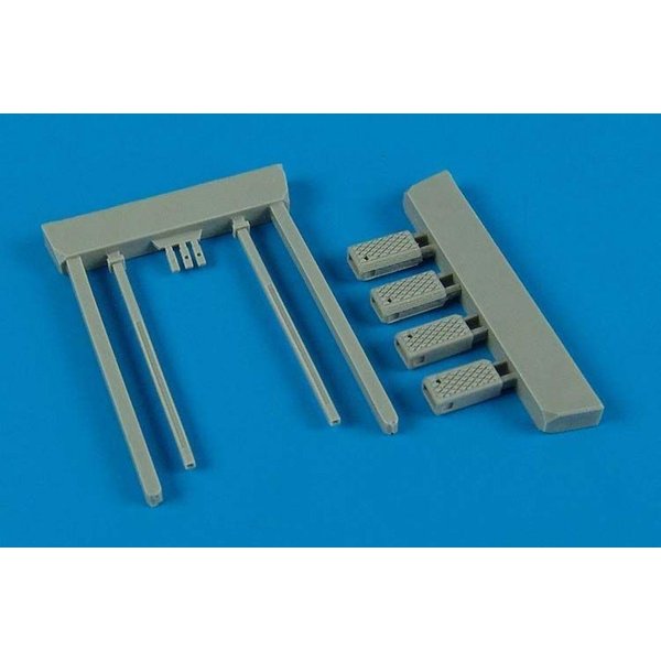 U.S. Navy poly. wheel chock NWC-4/5 la.