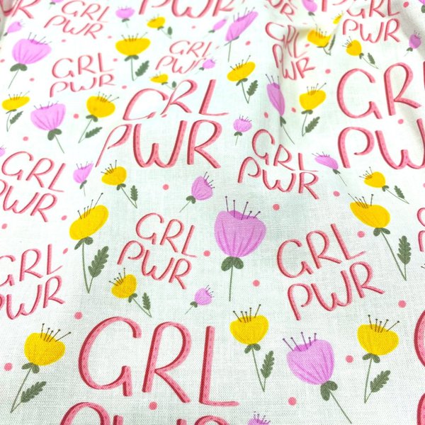 Tissu Coton Girl Power Fleuri Rose - Mondial Tissus-image