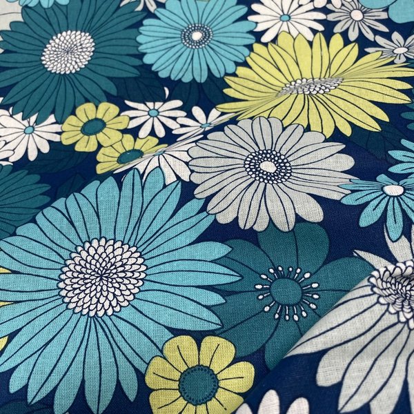 Tissu Cretonne Enduite Big Flower Bleu - Mondial Tissus-image