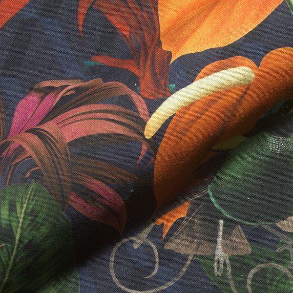 Toile Semi Panama Imprimé Digital Bleu Nuit Plantes Et Oiseaux Tropicaux - Mondial Tissus-image
