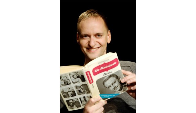 Jo van Nelsen liest die Hesselbachs — Herr Hesselbach und die Entwicklungshilfe