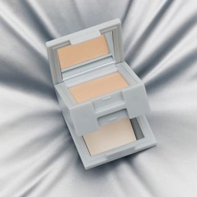 TWO SLASH FOUR - Erasing Face Cube 2.6g