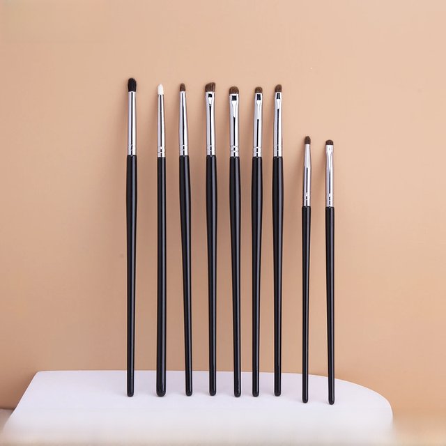 9pcs Eyeliner Smudge Brush Precision Smudge Makeup Brush set Horse Hair Eyeshadow Smudge Brush Small Smoky Liner Makeup Brushes