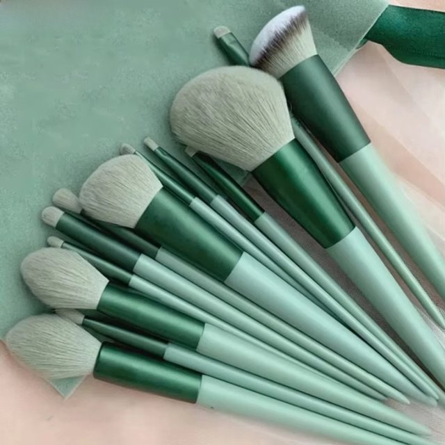 13pcs Makeup Brush Set Storage Bag Makeup Set Eye Shadow Brush Soft Makeup Brush Eye Cheek Brush Set