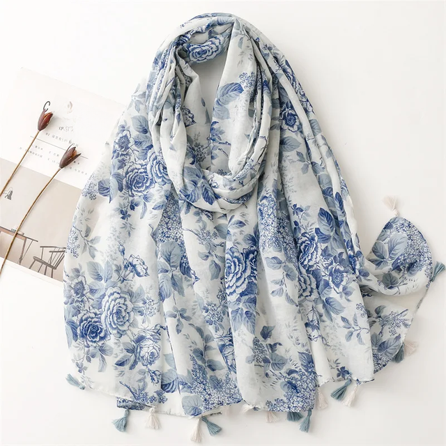 Classic Blue Flower Print Scarf Elegant Tassel Shawl Casual Windproof Head Wrap Hijab Sunscreen Travel Beach Towel for women