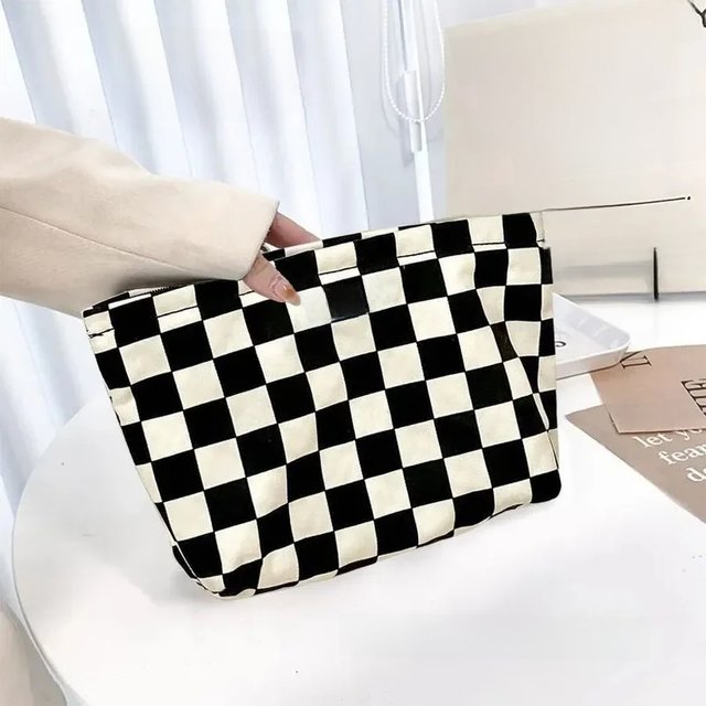 Black and White Chess Cosmetic Bag Fashion Wash Bag Large Capacity Cosmetic Storage Bag
