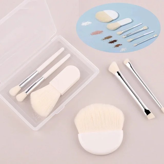 6Pcs Mini Travel Makeup Brushes Set with Clear Box Portable Cosmetic Powder Foundation Blush Blending Concealer Make Up Brushes