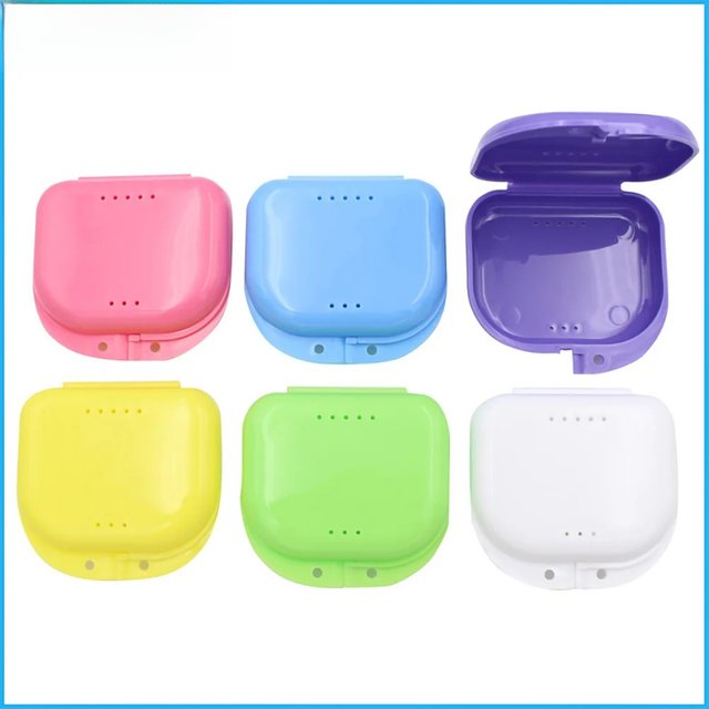 PIORPOY Colorful Denture Cleaning Box Plastic Mouthguard Retainer Case with Vent Holes False Teeth Appliance Container Oral Care