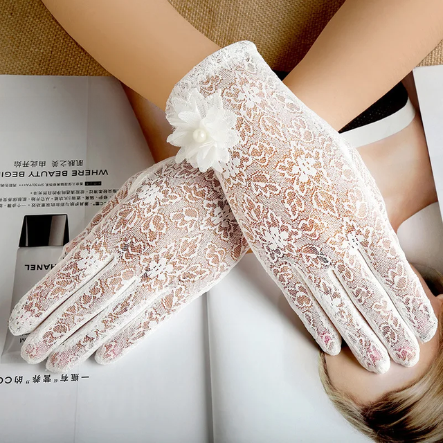 Women Summer Sexy Hollow Lace Flower Elegant Breathable Sunscreen Anti-UV Drive Cycling Touch Screen Gloves Short Pearl