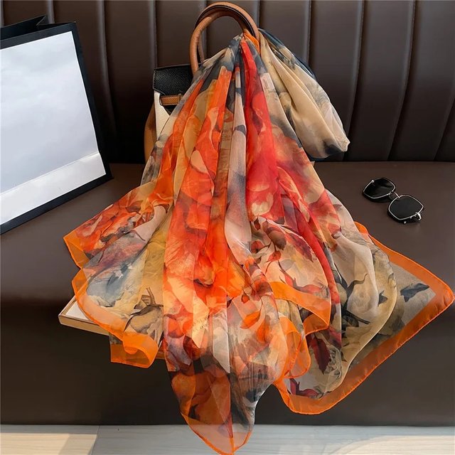 New Silk Beach Stoles Women Hijab Scarf Sunscreen Shawl Wraps Ladies Scarves Foulard Beach Stoles Female Large Bandana Echarpe