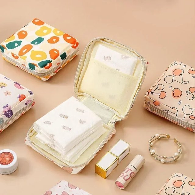 Girls Cartoon Small Cosmetic Bags Organiser Bag for women Girl Lady Korean Cute Bear Large Capacity Sanitary Napkin Storage Bags