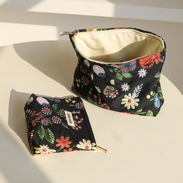Women's cosmetic bag, black portable large-capacity cosmetics, skin care product storage bag, travel toiletry bag inner tank bag