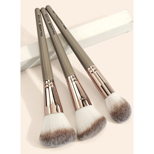 Maange 3 Piece Foundation Makeup Brush Professional Concealer Blush Bronzer Brush Kits Beauty Tools Women Fluffy Soft Bristle