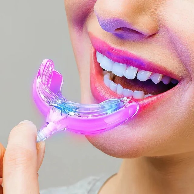 Tooth Whitening Accelerator Lamp Blue&Red Light LED Oral Care Tray Mobile Charging Portable Cold Light Tooth Yellowing Removal