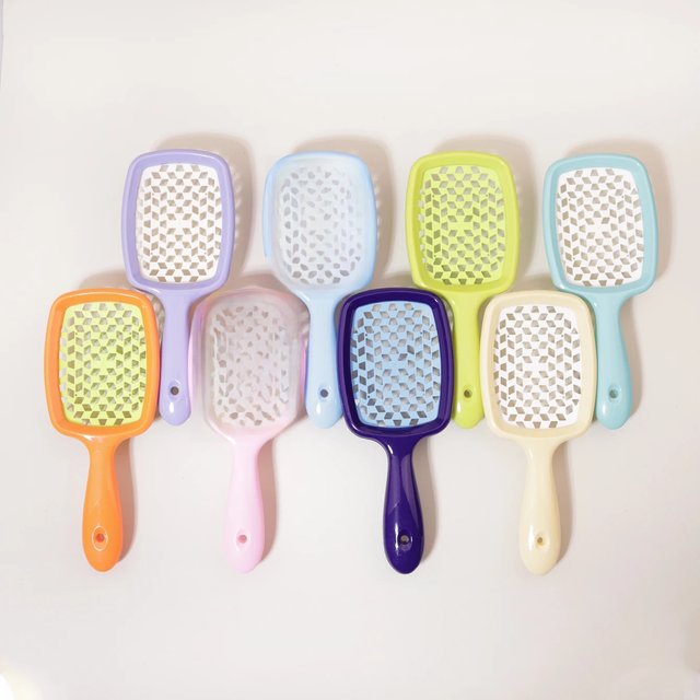 1/8Pcs Detangler Brush,Anti-static Hairbrush Easy For Wet or Dry Use Flexible Great for All Hair Type,Special for real hair wigs