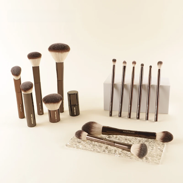 Hourglass Makeup Brush All Kinds Eyeshadow Foundation Concealer Powder Bronzer Blusher Eyeliner Retractable Professional Brushes